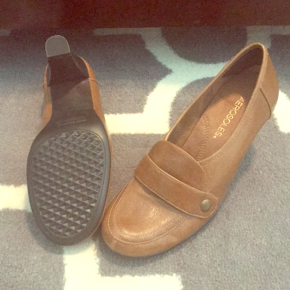 Aerosoles Tan Color Heels Size 8